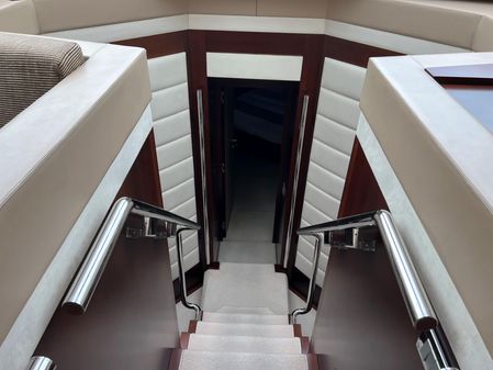Azimut 95 image
