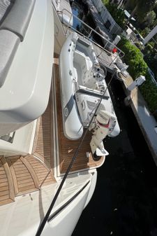 Azimut 95 image