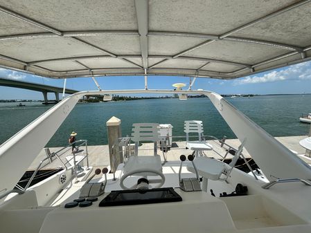 Sea-ray 550-SEDAN-BRIDGE image