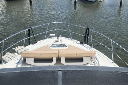 Sea Ray 400 Fly image