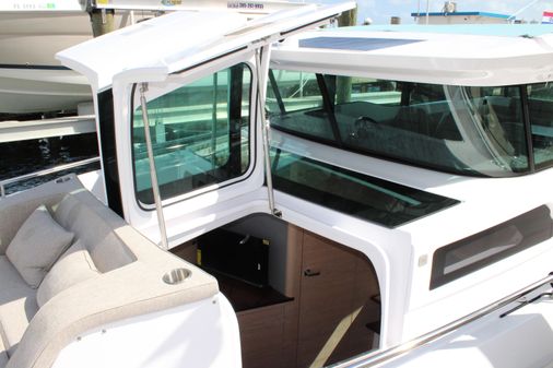 Axopar 45 XC Cross Cabin image