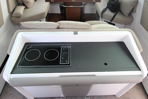 Axopar 45 XC Cross Cabin image