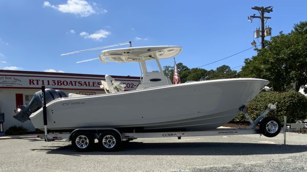 Cobia 262 Center Console