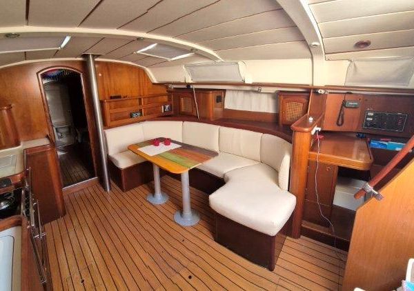 Beneteau OCEANIS-411 image