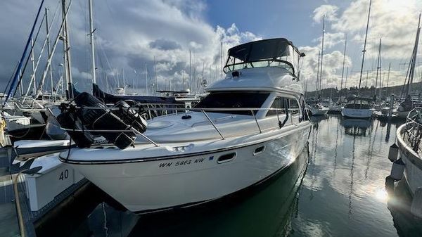 Bayliner 3488 Command Bridge Motoryacht 