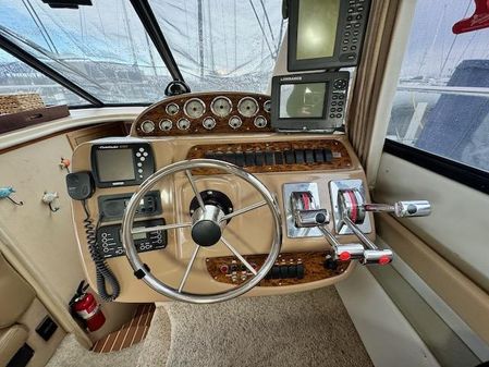 Bayliner 3488-COMMAND-BRIDGE-MOTORYACHT image