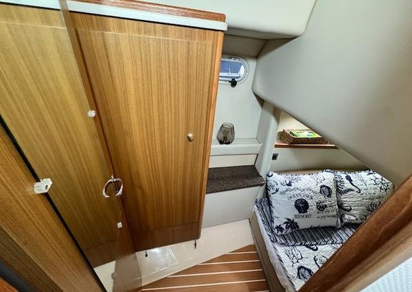 Bayliner 3488-COMMAND-BRIDGE-MOTORYACHT image