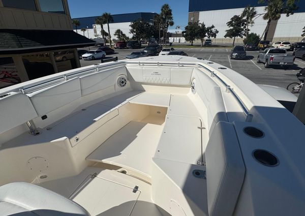 Cobia 320 Center Console image