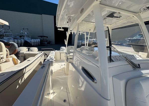 Cobia 320 Center Console image