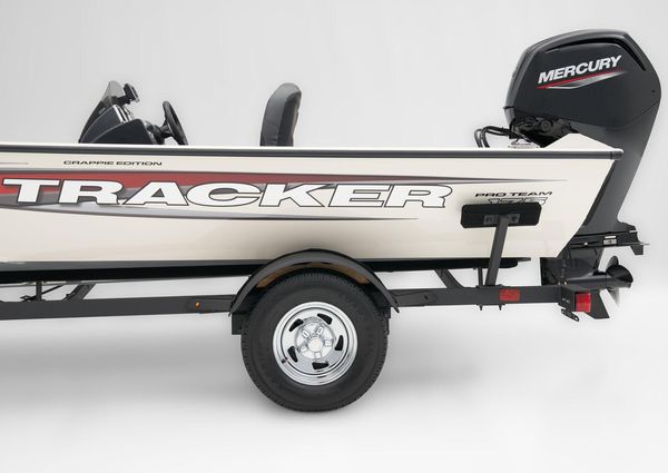 Tracker Pro Team 175 Crappie Edition image