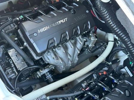 Yamaha Boats 242 X E-Series image