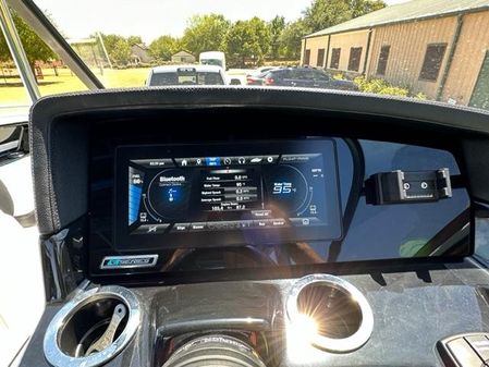 Yamaha Boats 242 X E-Series image