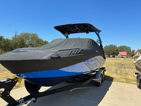 Yamaha Boats 242 X E-Series image