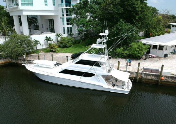 Hatteras 70 Convertible image