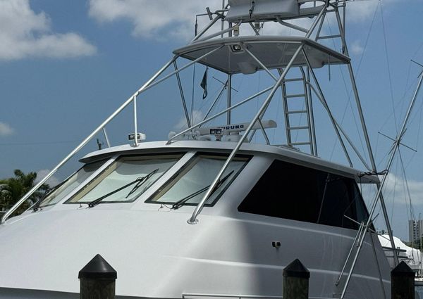 Hatteras 70 Convertible image