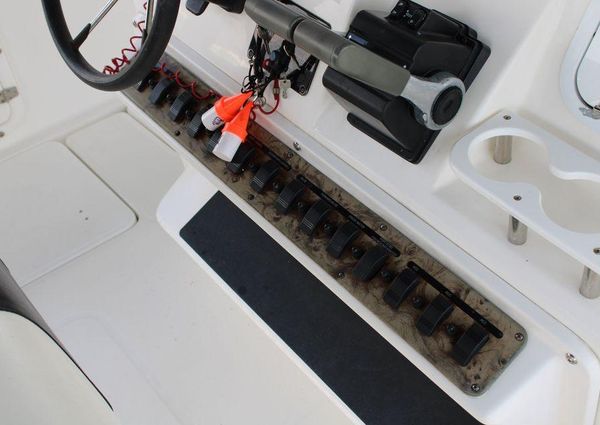 Century 3200-CENTER-CONSOLE image