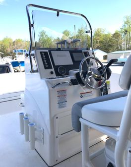 Robalo R180-CENTER-CONSOLE image