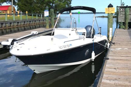 Robalo R180-CENTER-CONSOLE image