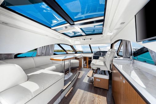 Sea Ray 510 Sundancer image