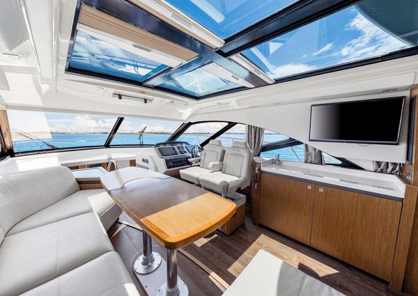 Sea Ray 510 Sundancer image