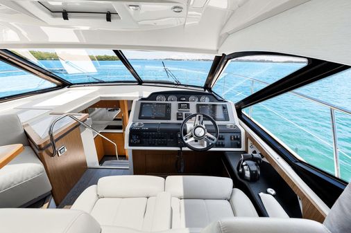 Sea Ray 510 Sundancer image