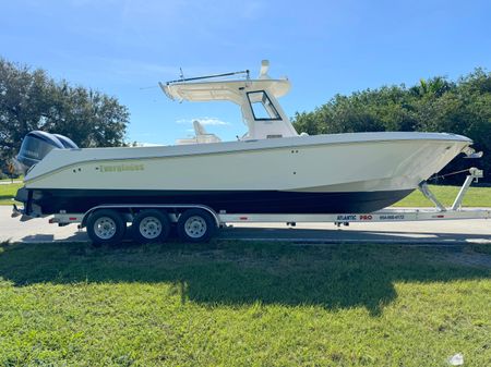 Everglades 325-CENTER-CONSOLE image