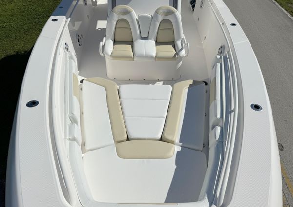 Everglades 325-CENTER-CONSOLE image