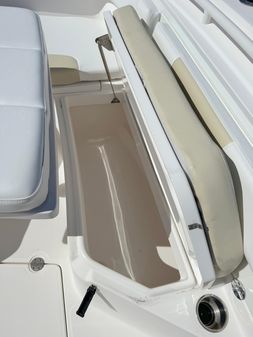 Everglades 325-CENTER-CONSOLE image