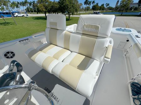 Everglades 325-CENTER-CONSOLE image