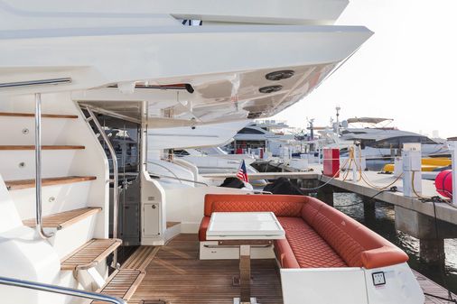 Galeon 550 Fly image