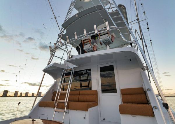 Hatteras 60 Convertible image