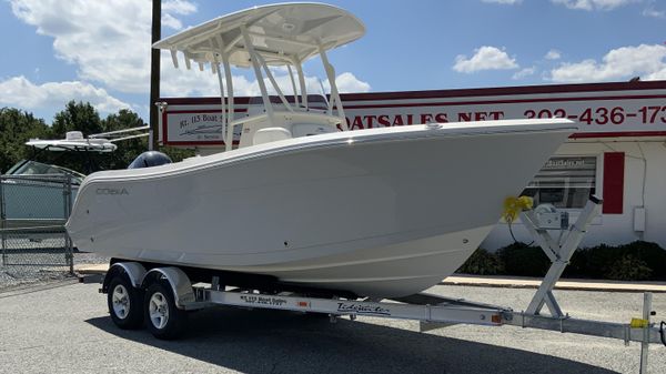 Cobia 220 Center Console