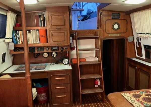 Gulfstar SAILMASTER-47 image