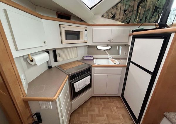 Carver 370 Aft Cabin image