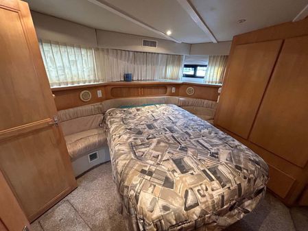 Carver 370 Aft Cabin image