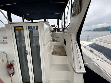 Carver 370 Aft Cabin image