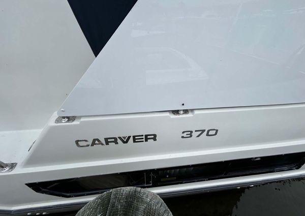 Carver 370 Aft Cabin image