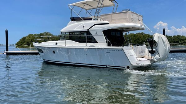 Beneteau Swift Trawler 35