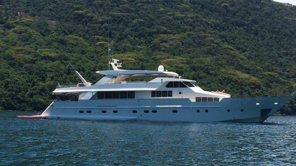 Benetti Classic
