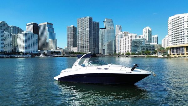 Sea Ray 320 Sundancer image