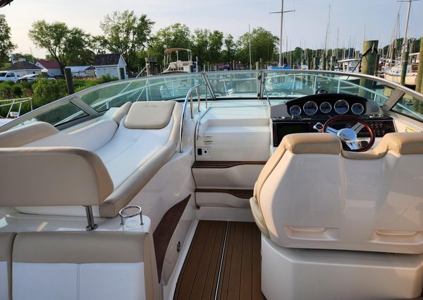 Sea Ray 350 Sundancer image