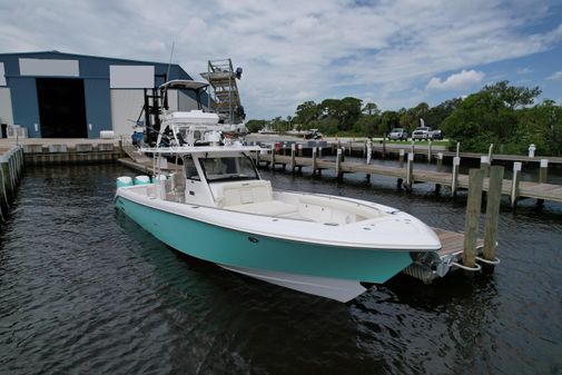 Everglades 435 Center Console image