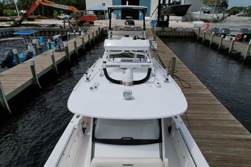 Everglades 435 Center Console image