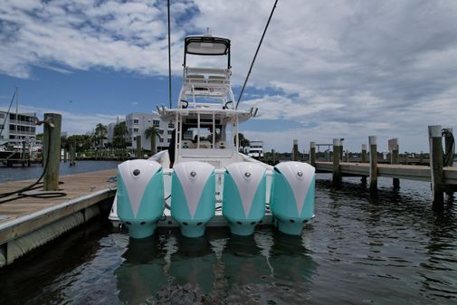 Everglades 435 Center Console image