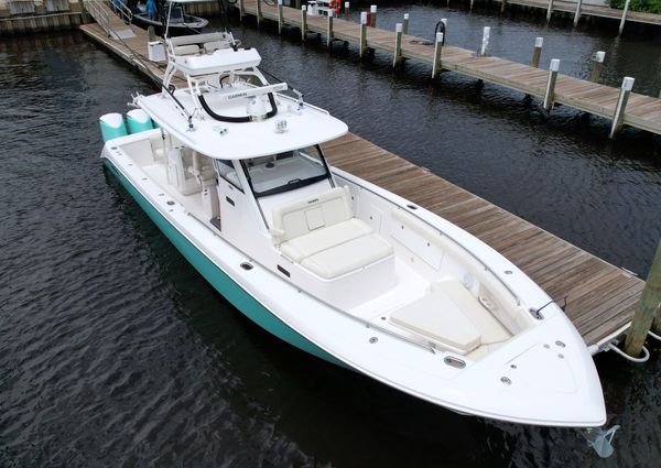 Everglades 435 Center Console image