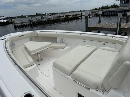 Everglades 435 Center Console image