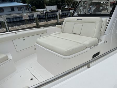 Everglades 435 Center Console image