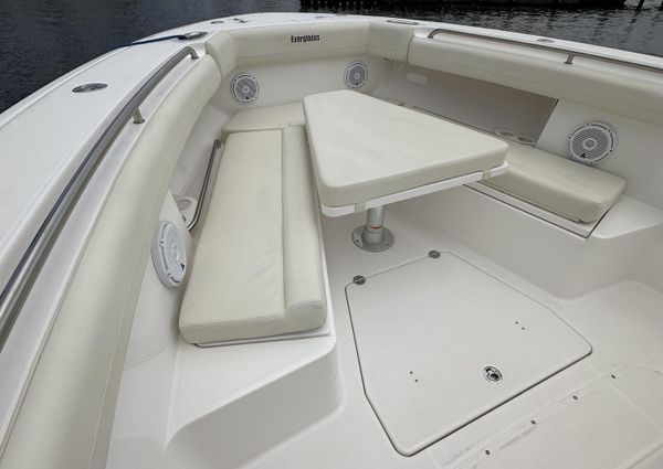 Everglades 435 Center Console image