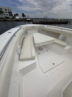 Everglades 435 Center Console image