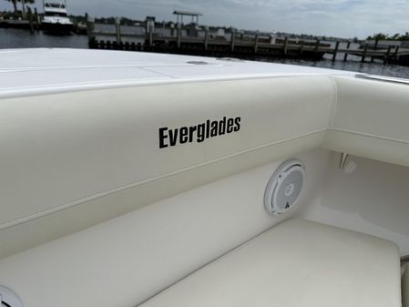 Everglades 435 Center Console image